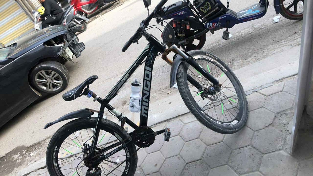 سلام عليكم ورحمه الله وبركاته
عندي بايسكل  جبلي البيع 
نضافته 85/100 حلو ومرتب ونضيف 
رايده 125 الف مكاني بغداد دوره


**إذا كنت صاحب هذا الإعلان وتريد حذفه لأي سبب، رجاءا أرسل رسالة إلى الدعم الفني**