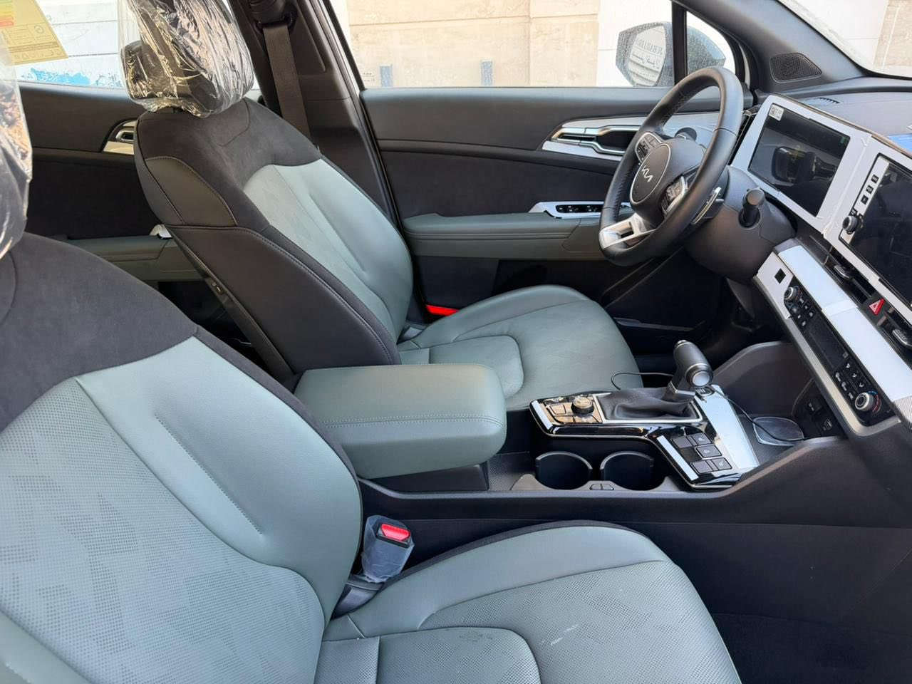 كيا سبورتج بلاك اديشن 2025
رقم اربيل
داخل زيتوني 
قماره حديد
ماشيه 400 كيلو فقط
اتريد وكاله اتريد تحويل 
 السعر 243 وبيها مجال 
***********
