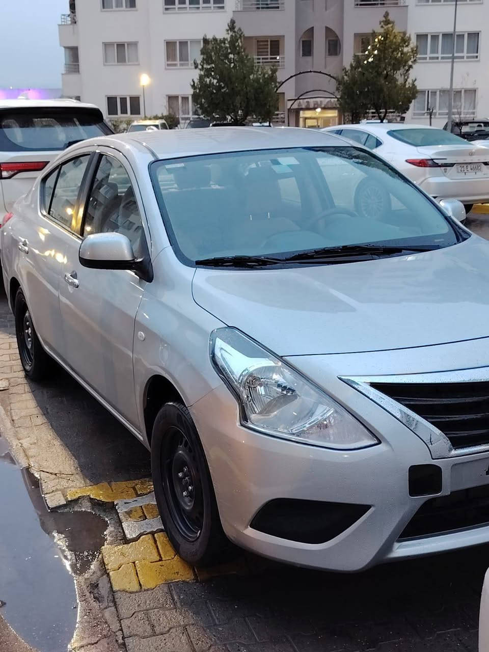 نیسان سەنی ٢٠٢٤
١٤٠٠٠کم ڕۆشتووە 
دووپارچەی بۆیاخە
سلێمانی
***********
