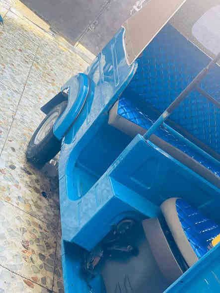 السلام عليكم تكتك ٢٠شهر٦ رقم وسنويه مكفوله لا دعمه ولا صبغ بس دوس بدون معجون مكينه مجفته  شركه ترايه يخبل العبيدي حي الرئاسه ***********
