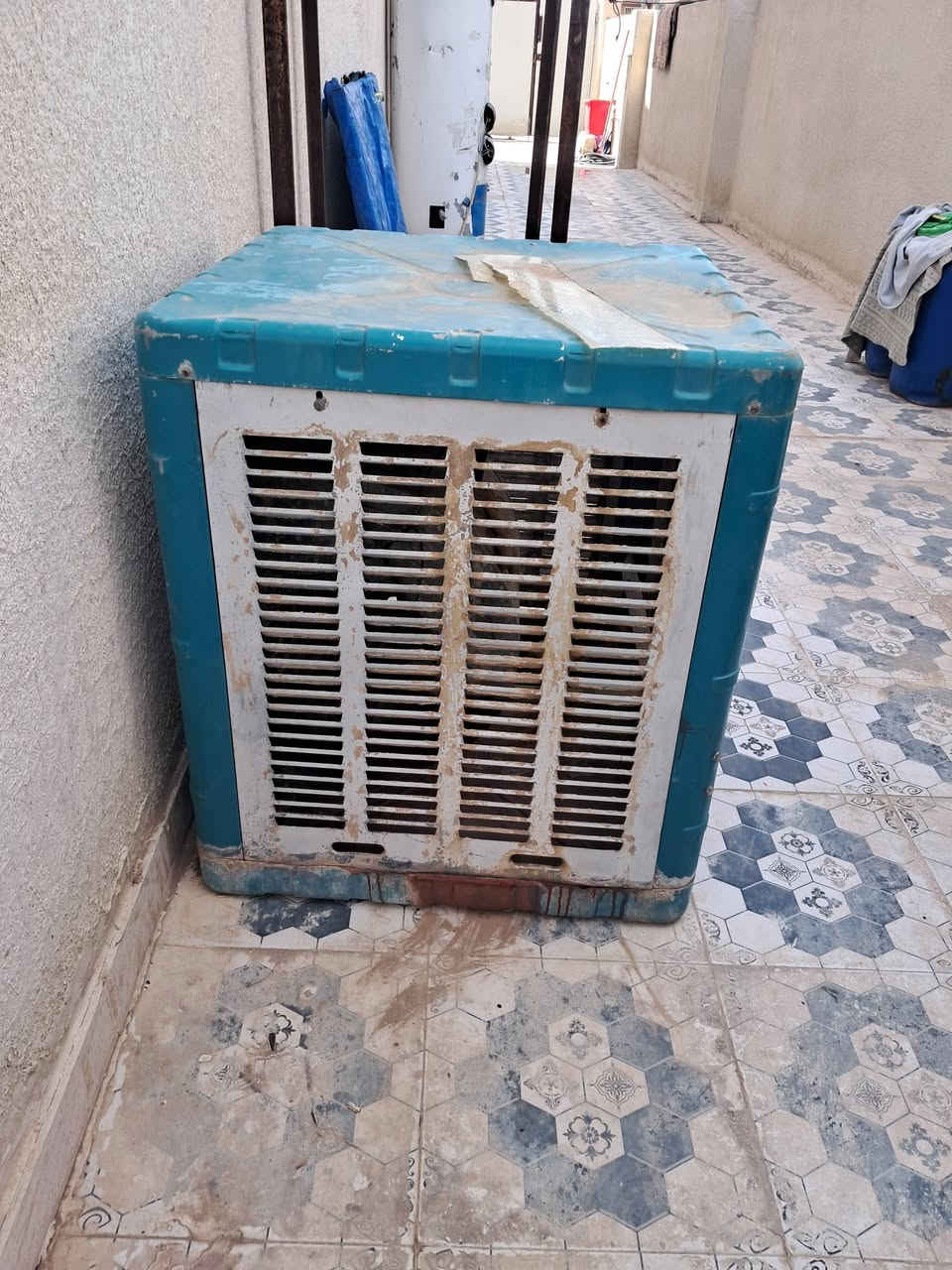 مبرده للبيع شغاله ماطور جديد بس يرادلها بوش فقط النظافه 80\100السعر خاص الإتصال *********** تكريت حي الشهداء قرب مدرسه المستنصريه مجمع شقلاوه السكني
