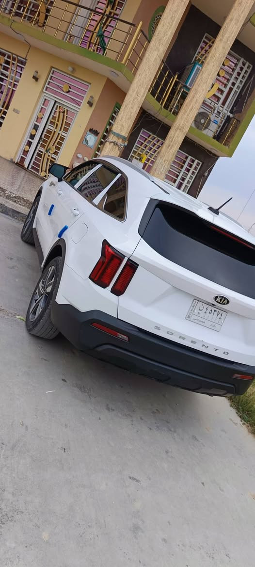 كيا سورنتو وارد امريكي 2021
السياره فقط بنيد سرقه بدون دواخل بدون يرباك 
ماشية 43
سيارة جديدة جداً
محرك 2500 اعتيادي بدون تيربو تنفس طبيعي رقم بغداد باسمنة 
مكانهة بابل مشروع المسيب
السعر 220 وبيها مجال
***********
***********
