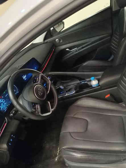 🧿عـــلـئ بــــركـــة الـــلـــهٌ🧿
الالنترا هايبرد للبيع
ماشية 7000 ميل 

ملاحظة :-وراد أمريكي
سياره حلوه وخير من الله وما ناقصه شي ابد 
حادثه بسيط جدا 
——————————————-
♦️نــوع الــمـركـبة:- النترا هايبرد  
♦️الـــــمــوديــــل:-2023
♦️حــجـم الـمـحرك:-1600 

♦️الـــــــوحـــــــة:-بغداد الدولي بأسمي تحويل مباشر
——————————————————————
             🪬الـــــــمــــواصــــفــــات🪬

♦️شاشة كبيرة 
♦️تحكم أستيرن
♦️سستم صوت مع دمام Bose
♦️أنارة داخلية 
♦️كامرة خلفية
♦️بصمة تشغيل 
♦️بصمة أبواب
♦️تشغيل عن بعد 
♦️هند أبريك بصمة
♦️ثلاث أنظمة للقيادة 
♦️نظام ترحيب عند الاقتراب أنارة داخلية 
♦️ تبريد بيانو 
♦️ شحن لاسلكي جوال 
♦️تحكم أستيرن 
♦️لايت زنون 
♦️لد نهاري
♦️بك لايت لد
♦️أشاير بلمري

♦️رادار أمامي للتوقف الذاتي
♦️تحديد المسار للقيادة الذاتيه
♦️رادارات جوانب
♦️رادار خلفي للتوقف الذاتي

🌹———————————-🌹
السعر 175 وبيهه مجال للشراي 
📩للاستفسار 💌
مكان السيارة بغداد الدورة 

الاتـــصـــال:-
*********** //واتساب
*********** //اتصال
