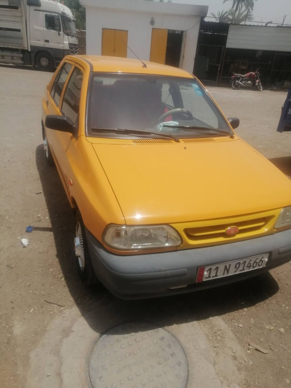 السلام عليكم سايبه موديل ٢٣ للبيع بيهه جاملغ وشبر بالباب تخم تاير جديد وتبريد شغال حداديه جديده السعر ٦٥ وبيهه مجال بسيط رقم الهاتف *********** ***********
