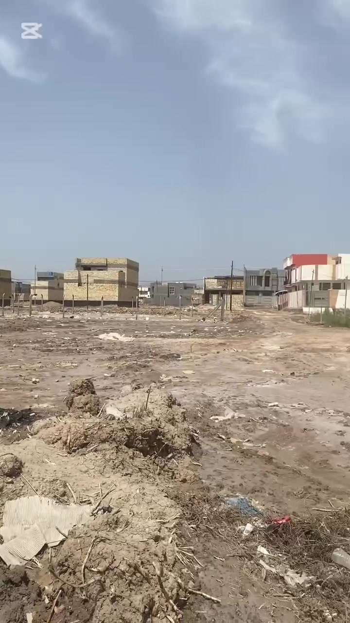 السلام عليكم 
قطعه ٢٣٢ متر طابو صرف 

الواجهه ٢٣ 
نزال ١٠ متر 

عرض الشارع الجانبي ١٠ 

الشارع العام ٣٠ متر 
قريبه على الجامع والملعب 

للاستفسار 
الرقم ***********

علما تنباع القطعه نص او كامله
