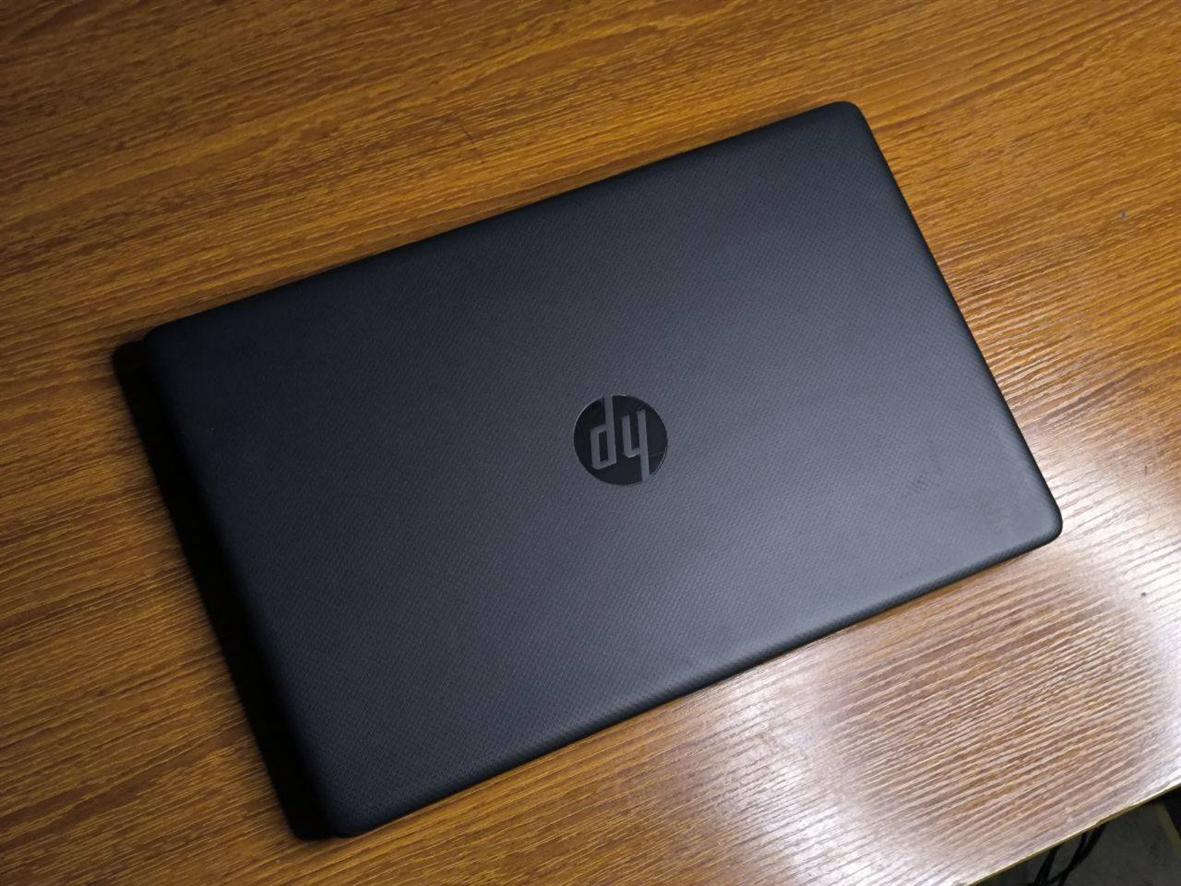 لابتوب HP - الجيل الثامن - هارد عملاق 1256 كيكا!!

كور i5 جيل 8 / رام 8 كيكا DDR4 

هاردين : الأول SSD حجم 256 كيكا .. الثاني HDD حجم 1 تيرا (المجموع حجم عملاق 1256 كيكا)

كارت شاشة Intel UHD Graphics 620 حجم 4 كيكا 

شاشة 15.6 انج

أحدث و أسرع نسخة وندوز - Windows 11 Pro – 25 H2

#السعر 375 ألف مع #سيت_هدايا_موضح_بالصور 🥳

#ملاحظة: ضمان إسبوع إستبدال فوري + يوصلك مع الهدايا مغلف داخل كارتونه بكل عنايه وأناقة 🎁

مكاني بغداد (توصيل #مجاني بكل العراق)

*********** (موجود واتساب)
