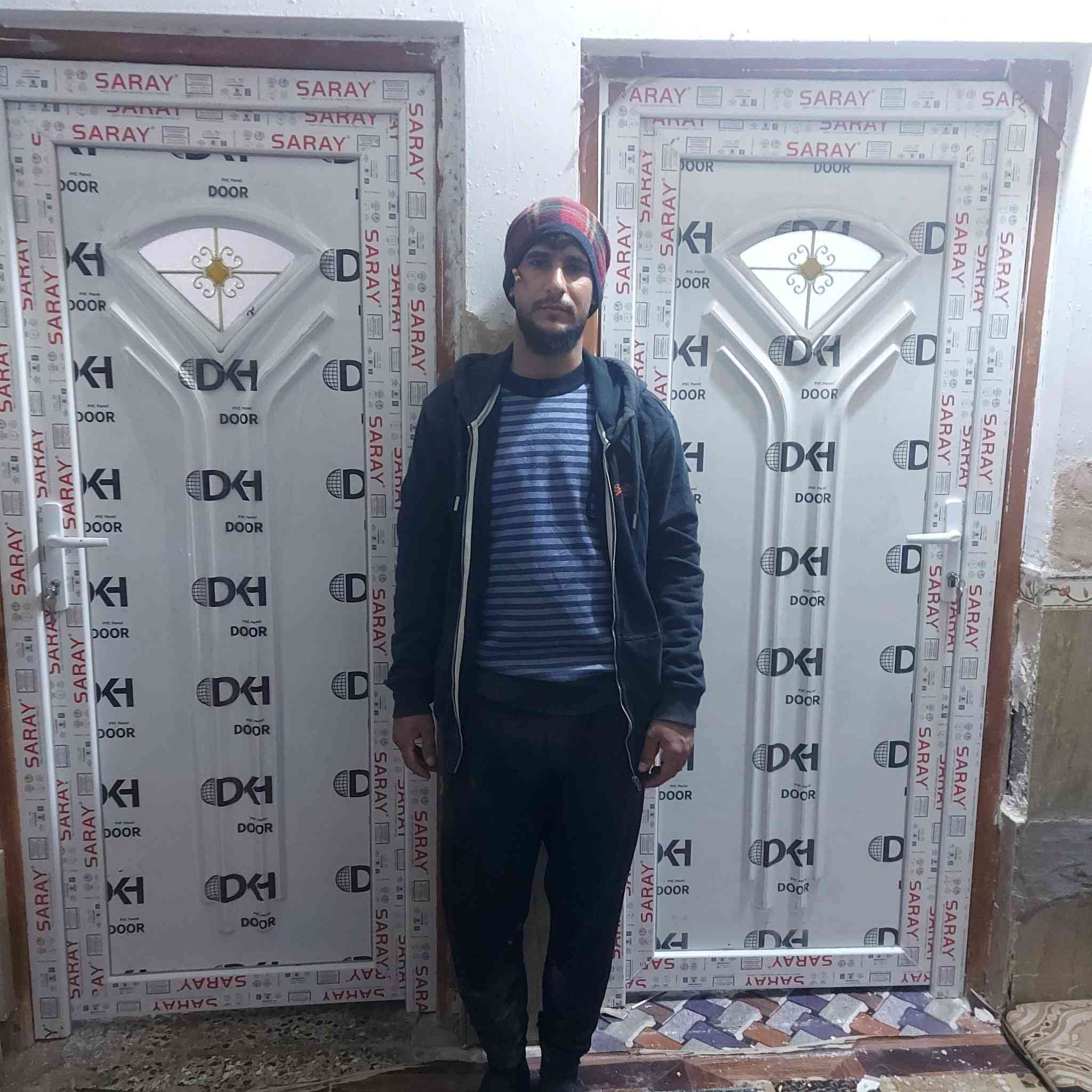 بيبان. تزكام درجى اولا

السراي. التركي. 
متوفر جميع الاوان. 
مكاني عفك. ال عبود 
***********
