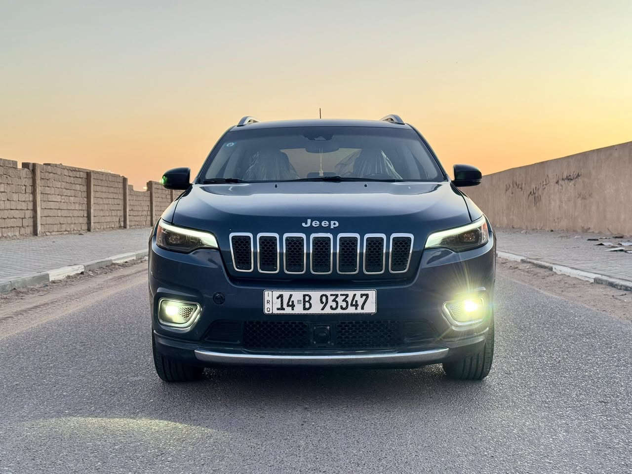 السلام عليكم شباب جيب بزون 2021 وارد امريكي صور الحادث في النشر فول مواصفات ماعده الفتحة رقم بصره تحويل مكان السيارة بصرة سعر ١٤٠ /***********
