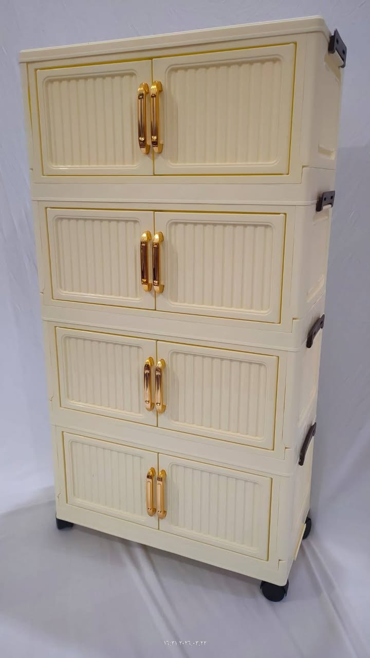 خزانة تخزين بلاستيكية قابلة للطي مكونة من 4  طبقات مع عجلات، ومناسبة لتنظيم الملابس والألعاب.
متوفر توصيل لكافة المحافظات


**إذا كنت صاحب هذا الإعلان وتريد حذفه لأي سبب، رجاءا أرسل رسالة إلى الدعم الفني**