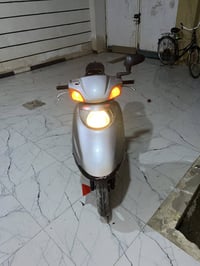 دراجه سبيسي للبيع نضيفه وكلشي شغال دير بانزين وطالع دراجه مفتوحه  للست...