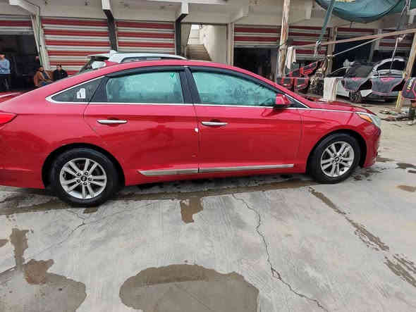 سوناتا 2016 امريكي سياره خير من الله مكينه وكير كفاله 
بيها صبغ ٣ قطع رقم نكليزي سياره باسمي سعرها ١٢٢
بيها مجال بسيط 
***********
