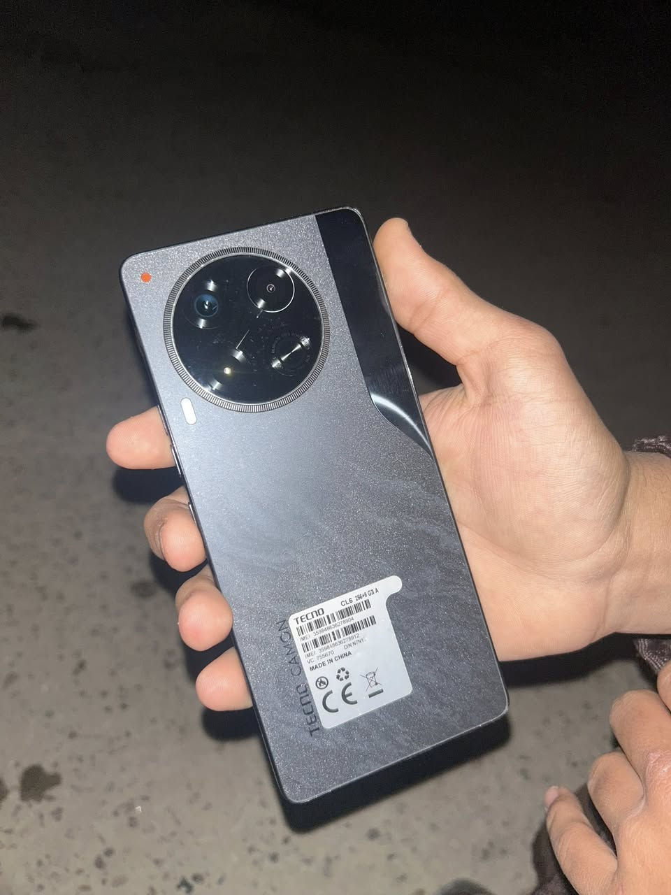 تلفون كومان 30 برو جهاز كامل ملحقات سعر 300 بي مجال للأستفسار خاص


**إذا كنت صاحب هذا الإعلان وتريد حذفه لأي سبب، رجاءا أرسل رسالة إلى الدعم الفني**