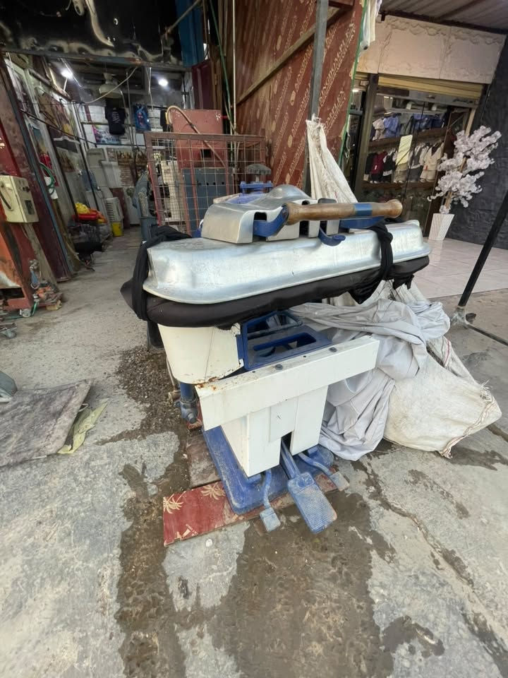 سلام عليكم غراض للبيع 
مكينه ايراني نضيف 
 بويلار فول اوتماتيك حساسات وطوافه
واتساب ***********
بغداد بلديات سوك ميت
