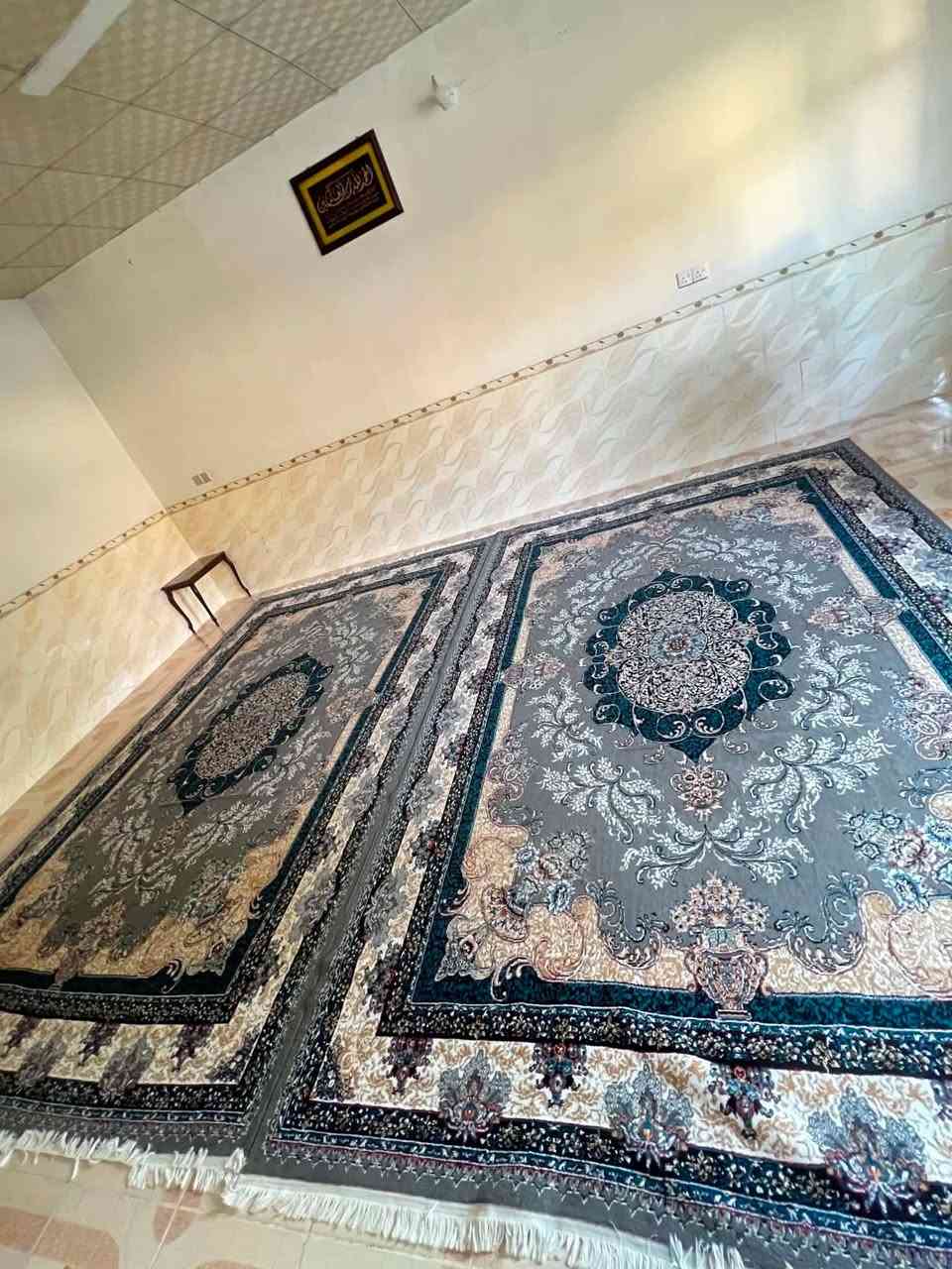 دوو تاك فه ر ش ئيرانى ٥٠٠شانه ئه سلى قياسه دانه ٢نيو  به ٤بو  ژوورى ٥به ٤ده بيت  
نرخ ١٦٠معامه له 
شوين سه ركه پكان


**إذا كنت صاحب هذا الإعلان وتريد حذفه لأي سبب، رجاءا أرسل رسالة إلى الدعم الفني**