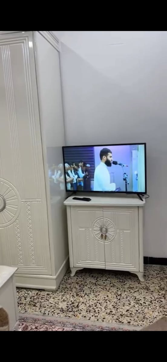 عندي هاي الغرفه استعمال 6اشهر عراقيه دزاين تركي اريد ب مليون و800 ماابيها اي ضرر


**إذا كنت صاحب هذا الإعلان وتريد حذفه لأي سبب، رجاءا أرسل رسالة إلى الدعم الفني**