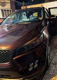 سورنتو ٢٠١٧ • ماشية ١٠٥٠٠٠ • ضرر صفحة