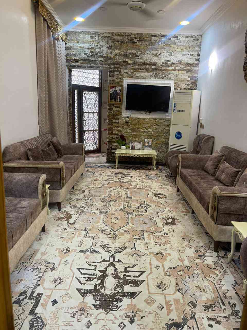 🏡 للبيع دار في حي القضاة – مجاور حي السلام 🏡

📐 المساحة: 150 متر
🏗️ البناء: 2020

✨ تفاصيل الدار:
🔹 3 غرف نوم
🔹 تصميم حديث ومرتب

💰 السعر: 350 مليون
🔸 بيه مجال بالسعر

📞 للتواصل:

***********
