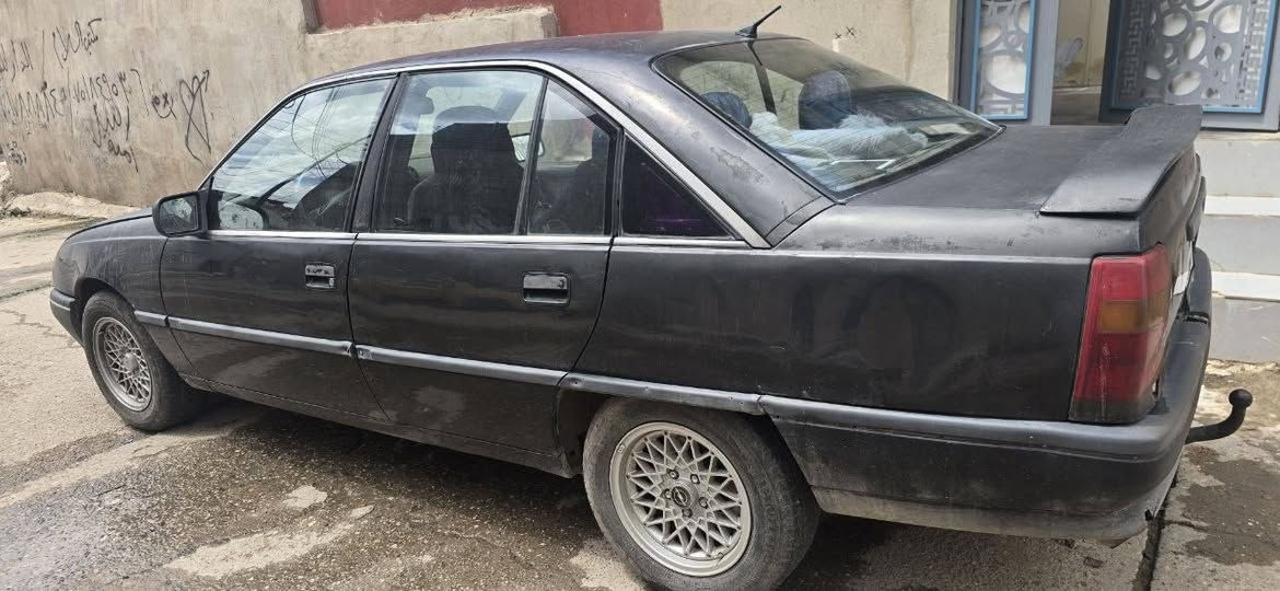 اوميكا 90
حجم 2000 اتو سلايت
قطعتين صبغ قطعتين بارد 
32 و بيها مجال 
شرط تحويل شرط تحويل فقط 
*********** واتس موصل حي الكرامة
