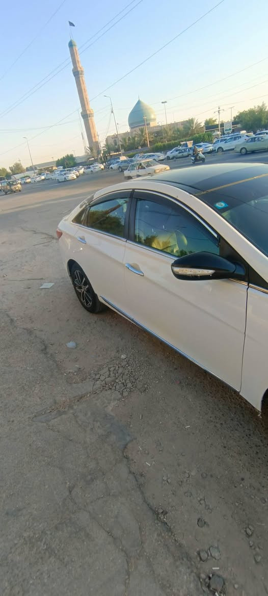 السلام عليكم
السعر ٩٣ وبيها مجال 

سوناتا وارد امريكي فول مواصفات 
رقم بغداد مشروع وطني للاستفسار

الاتصال ***********
