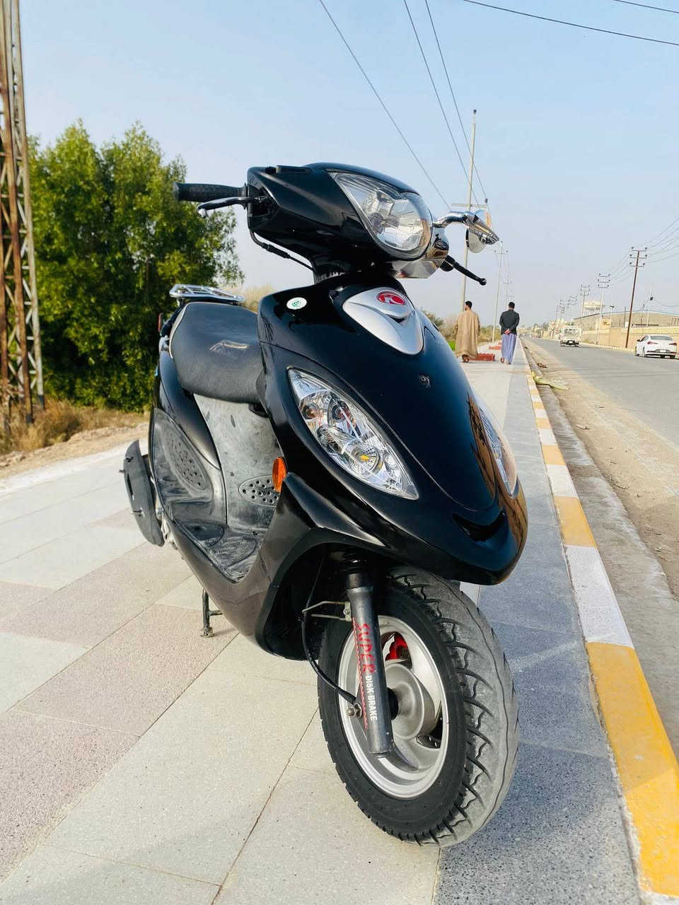 السلام عليكم
دراجه كامكو في تو  موديل 16 مكفوله كفاله عامه محرك 150 دراجه ما صارلهه 19 يوم من طلعت من رمبه حلوه مرتبه الياخذهه ما يذب عليهه ربع الله شاهد شلعه ومعدل ونعومه مكاني ناصريه قضاء الرفاعي رقمي *********** بي واتساب راسلني وتدلل
