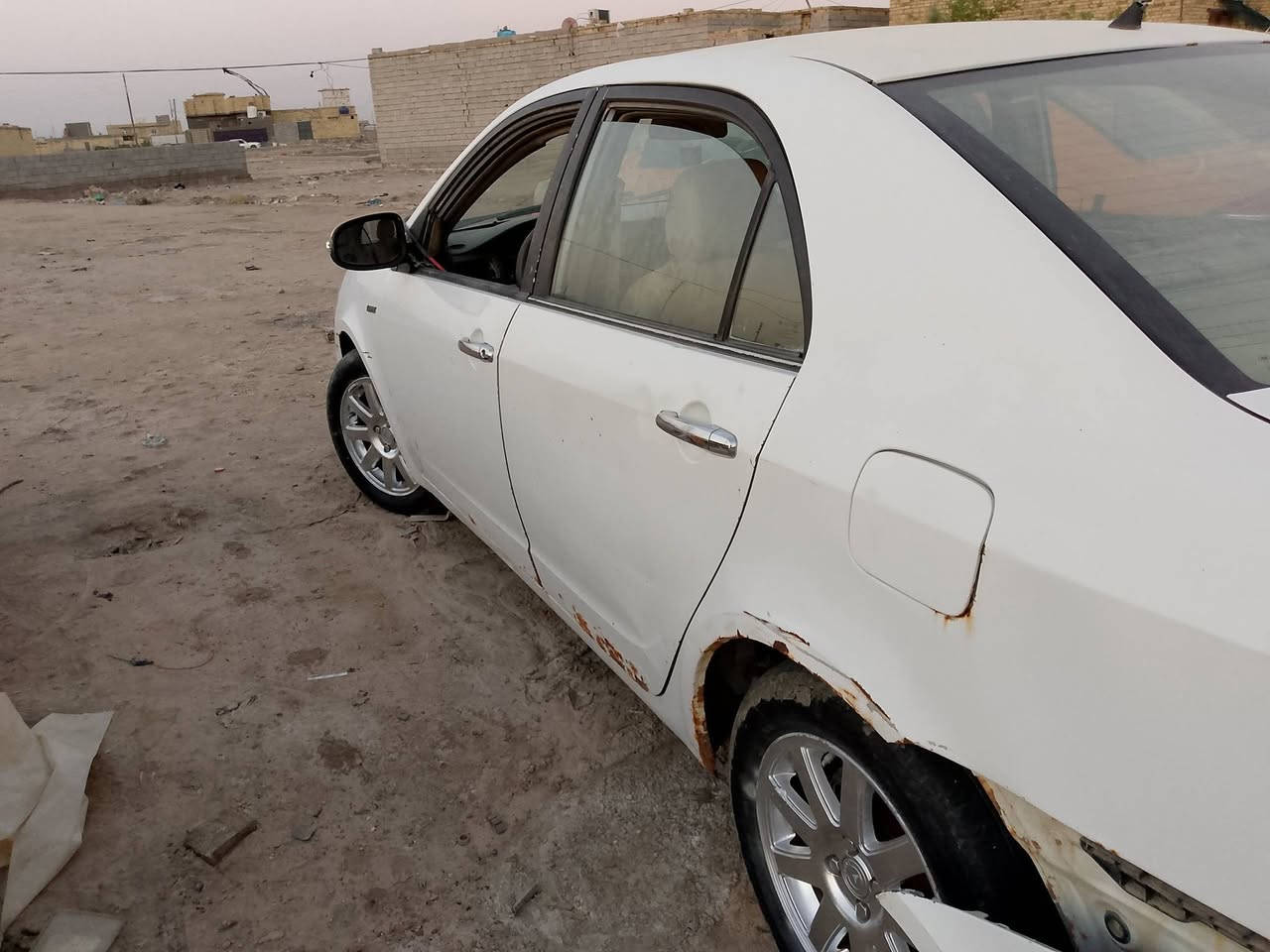 سيارة جلي موبل تفصيخ كير محرك اوتماتيك بلاد  عنواني ناصريه حي الجوادين رقمي *********** ما متواجد ع النت
