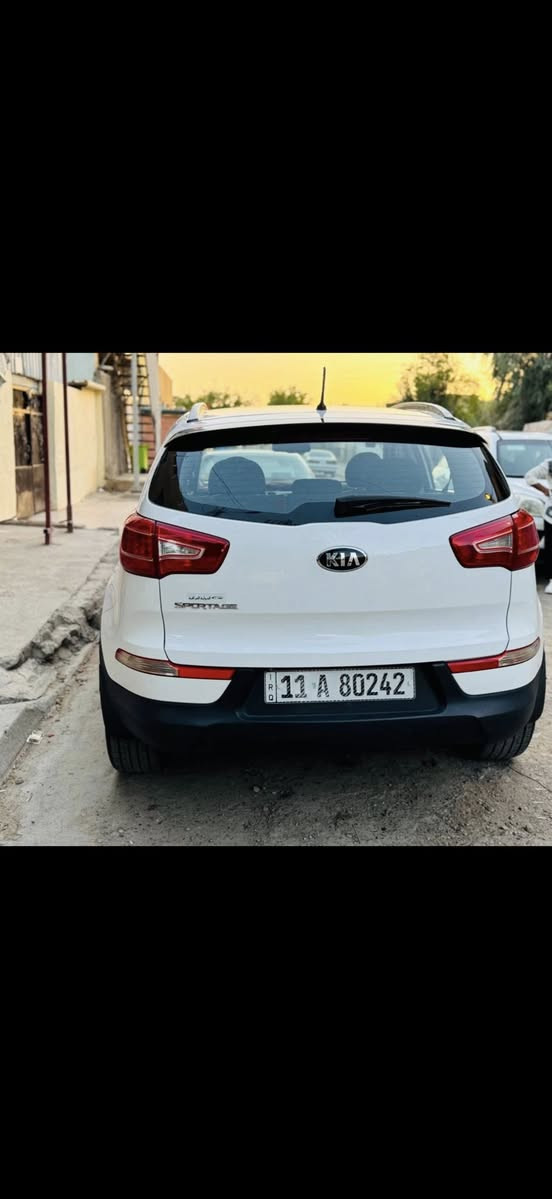 سلام عليكم سبورتج 13 خليجي فول عده البصمه بيه باب وره الصدر صبغ والباقي كفاله محرك مفتوح 2400 دوش الكير مكفول 
السعر 144 وبيه مجال 
العنوان بغداد الشعله 
***********
