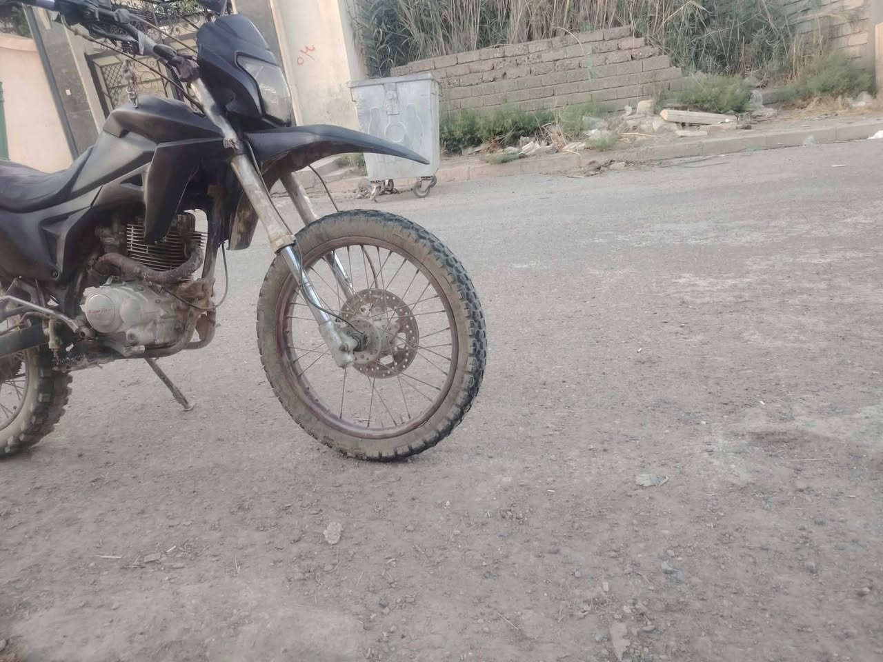 مكلف بل نشر  
سلام عليكم قفاز لبيع فقط  موديل20 محرك 200نضافه ونشاط مشالله ماطور نضيف   صاحب الدرجه يوسف سلوان 
‏‪***********‬‏
