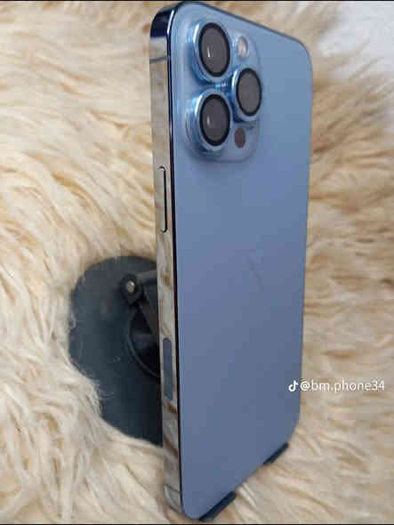 سلام عليكم. 
13برو ماكس 
شرق اوسط 
جهاز نضيف كلش زلغ مابي 
جهاز ممفتوح اي عطل مابي 
بطاريتة 83 اصل لامرفعة ولا معلاية ولا هاي سوالف. 
سعر 500.
رقم جهازي ***********
