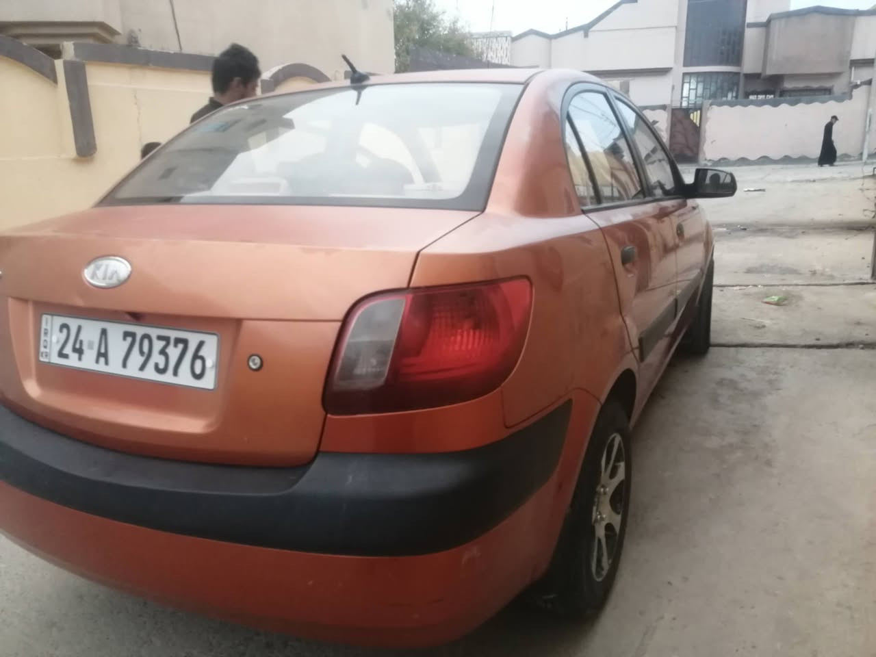 السلام عليكم اخواني كيا ريو ٢٠٠٩ رقم دولي بسمي هزه جديد محرك شرط كير شرط باتري بل كارتون طخم معمر جديد تاير جديد بدون ضرر ولا صبق فقط تصليح تك داير  مايعوزها مصرف الف السعر ٨٣ وبيها مجال  العنوان حي التنك ***********
