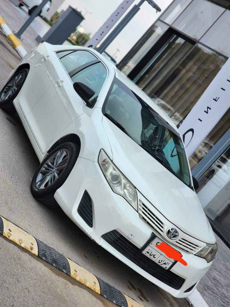 تويتا كامري خليج 2015 بي زوري و بي ايرباك مالي دوست ناو زةرد بي مصروف هةموكياني بةشةرت 147هةزار رويشتووه 

رسمي سونةريم داناوه 
***********
فايبر و واتص اب السليمانية, العراق
