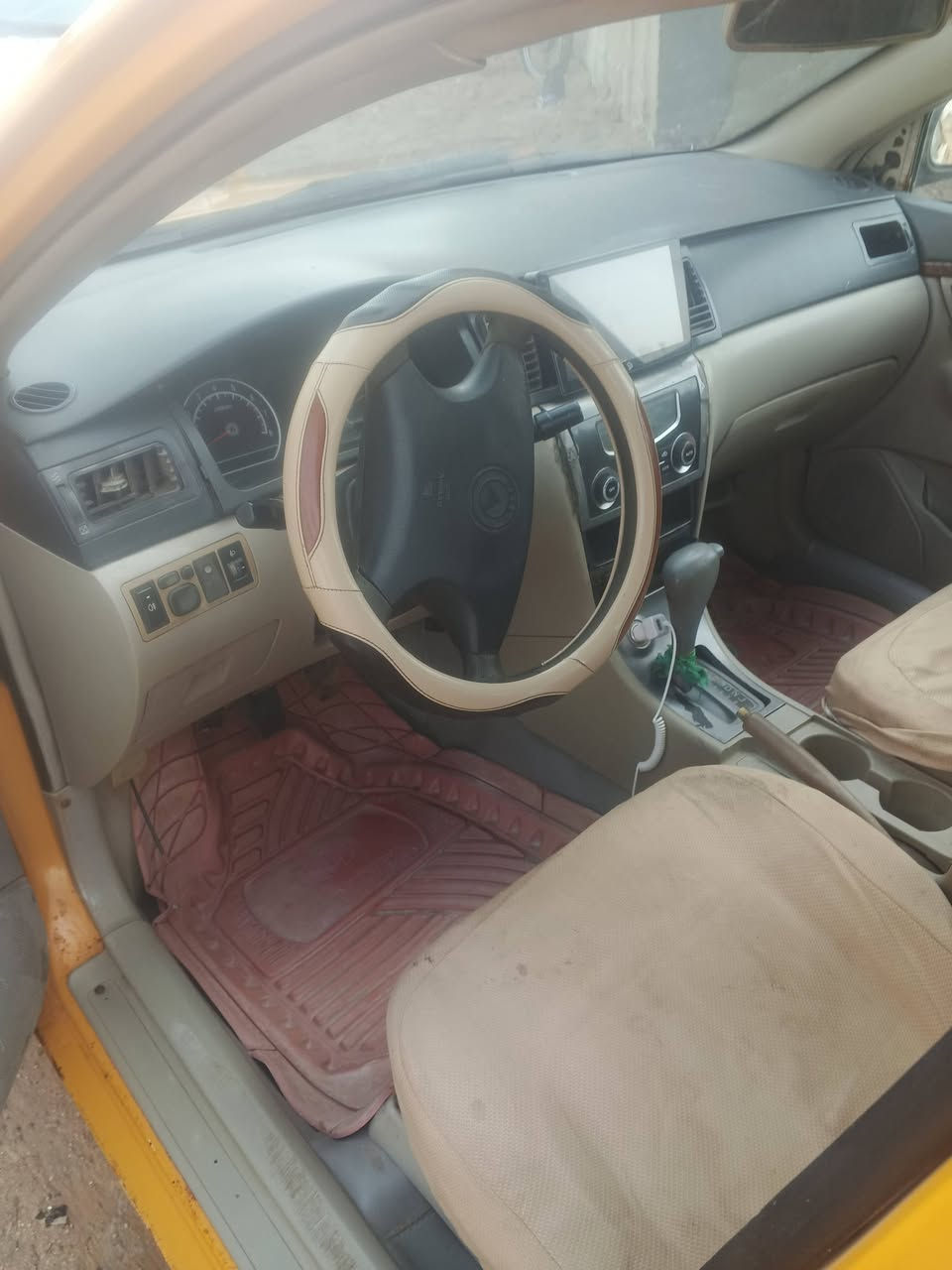 جيلي موبل 12 محور كير ومكينه كورله  
سياره بصره رقم إنكليزي بسمي ما تعبك تحويل ثاني يوم 
سياره مصبوغه جماليه مكيه وكير خير من الله سياره جاهزه 
سعر 40 وبي مجال. للشراي. ***********
