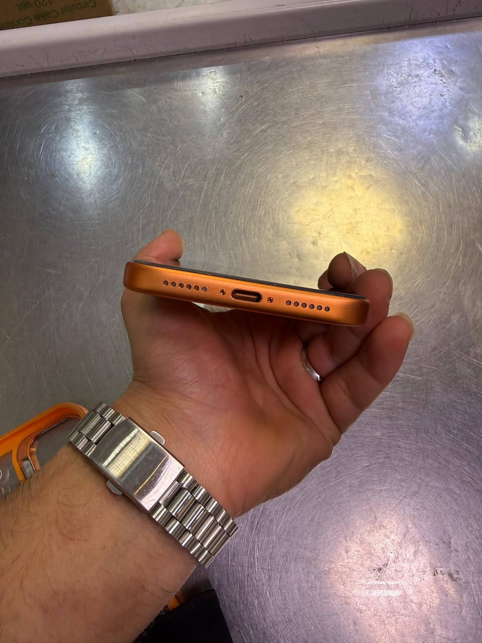 ايفون 17 برو ماكس ذ256 دبل سيمكارت وليس ايسيم مستعمل اقل الشهر السعر مليونين و150 الف مشحون 45 مرة بس مكاني الكاظمية رقمي ***********
