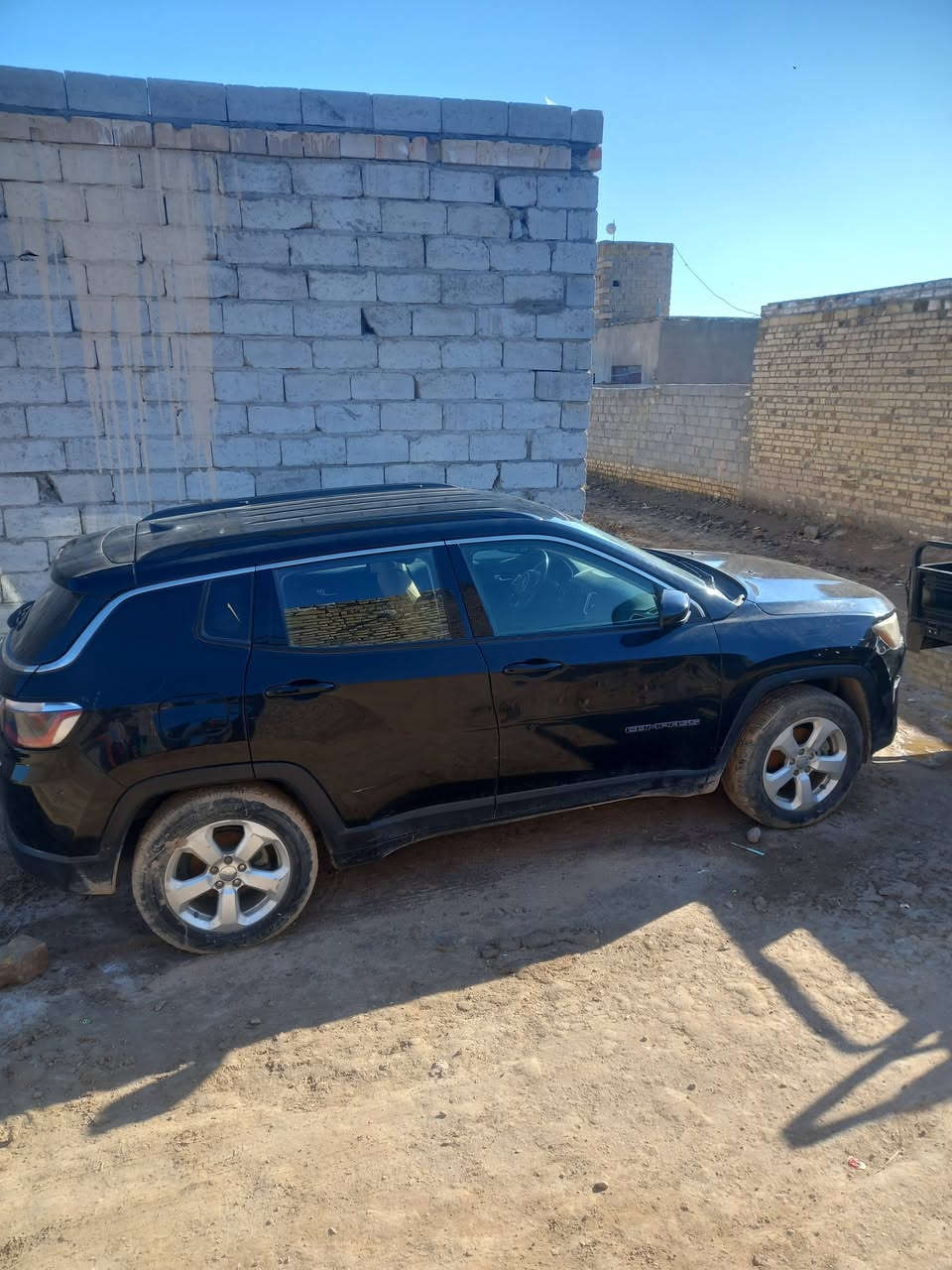 جيب كومباس ٢٠١٨
حادث بنيد بأمريكا 
هزة صالحة لغاية شهر الثاني ٢٠٢٦
رقم قادسية دولي باسمي
مكان السيارة الديوانية الحمزة الشرقي 
سعر مناسب وتفاصيل اكثر خاص 
تواصل ***********
