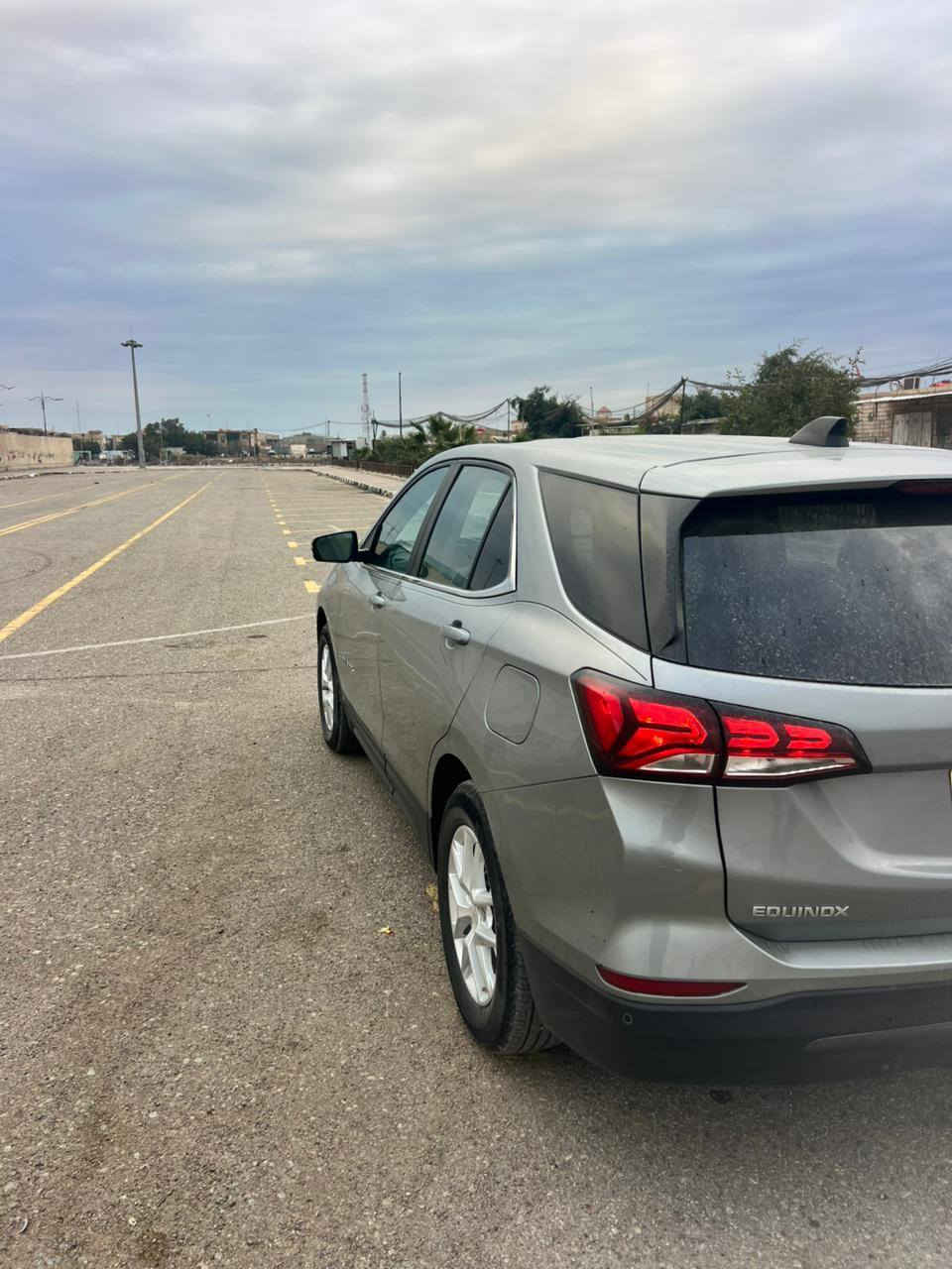 سلام عليكم سياره للبيع شوفر ليت كوينس مديل 2024 حادث تقرير مواصفات شاشه كبيره/ ٥ كامرات/ صندوق كهربائي/ كشن كهربائي/ كشن تدفه/ استيرن تدفه/ تشغيل عن بعد / مكينه 1500/ تيربو/ المواصفات معروفه واضحه بل صوره رقم انكليزي بغداد تحويل مباشر / السعر 180/ 
رقم الهاتف/ ***********
