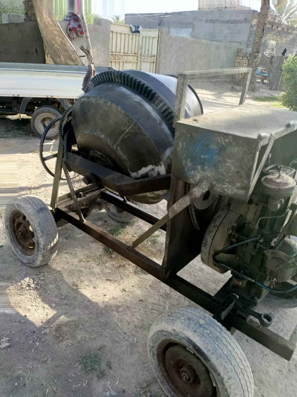 سلام عليكم ورحمه الله خباطه البيع جاهزه الشغل سعر مليون و100شراي بيه خير ويدلل المكان بابل بل سياحي الإستفسار عل تصال ***********
