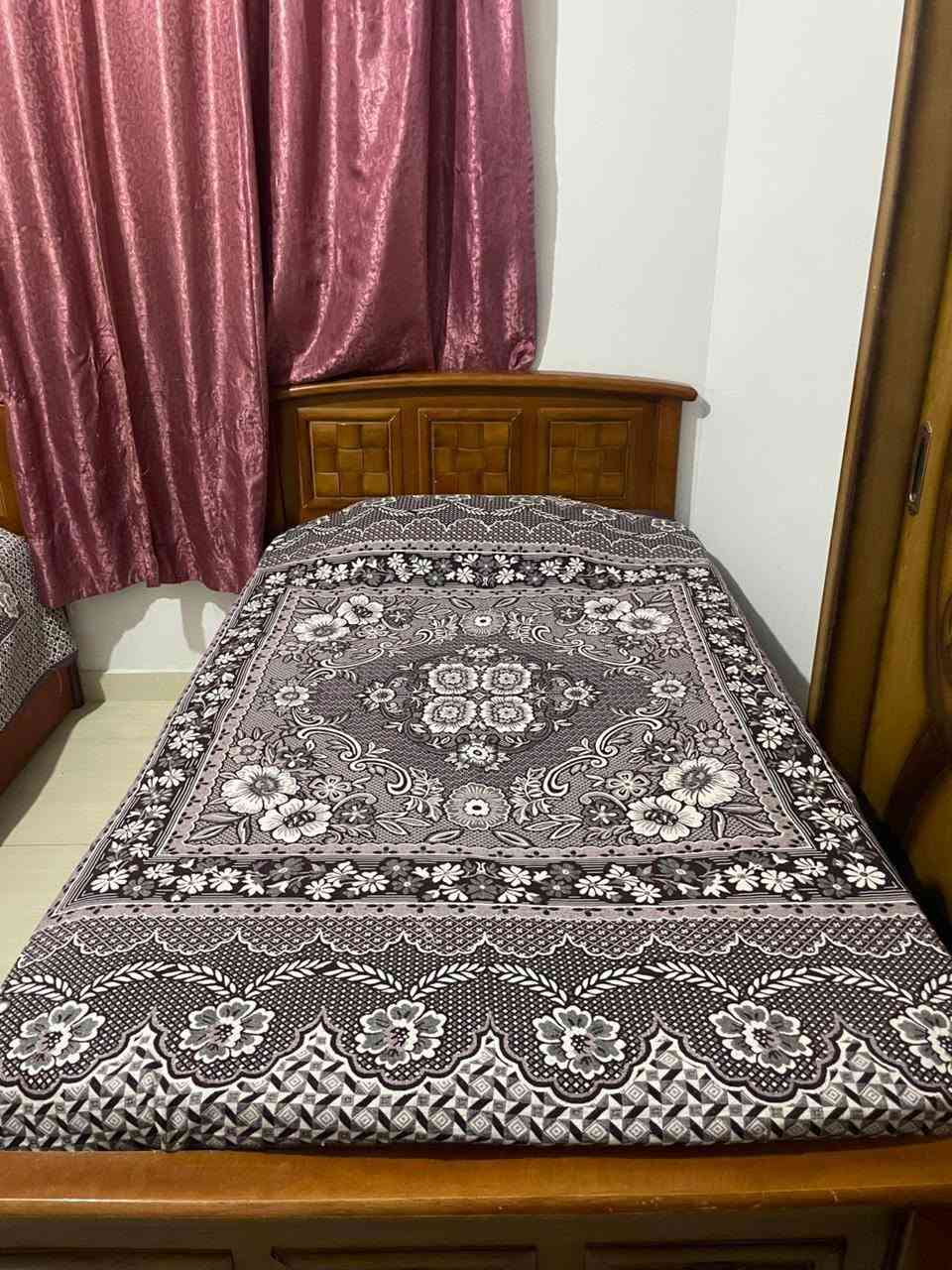 سريرين مع دولاب ثنائيه
مع مراتب حالة ممتازة 
للتواصل فون او وتس 01147244053 
السعر المطلوب 14000


**إذا كنت صاحب هذا الإعلان وتريد حذفه لأي سبب، رجاءا أرسل رسالة إلى الدعم الفني**
