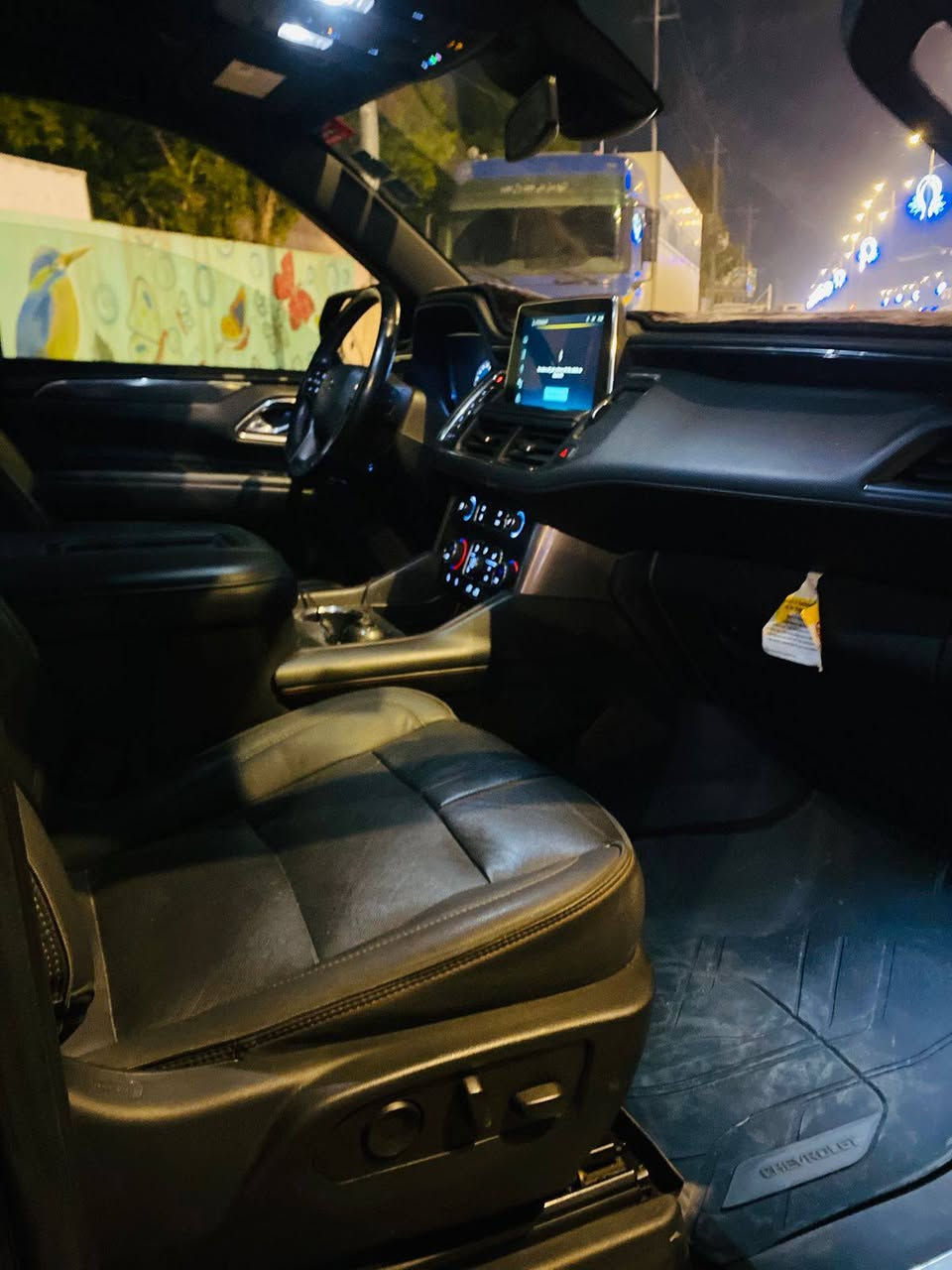 السلام عليكم
تاهو 
مديل 23
رقم بغداد الدولي 
وارد أمريكي 
حادثه جاملغ او بنيد 
فول مواصفات 
مكينه جديد شادها
تخم تاير 
مواصفات كدلاك 
مكان كربلاء 
سعر 
5 دفاتر
سياره ماشيه 36
***********
