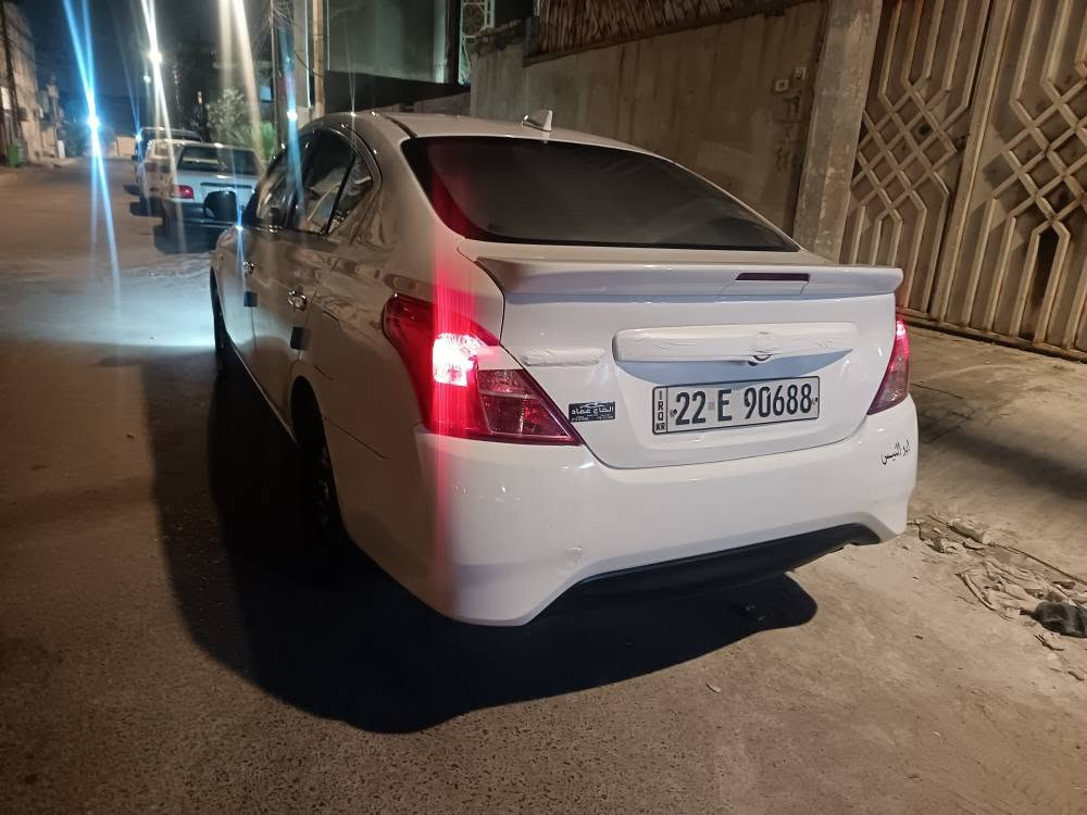 نيسان صني هندي مديل 24 ماشيه ٥٥ الف سياره جديده بيه مكانين بارد سعر ١١٢ رقمي *********** البصرة, العراق
