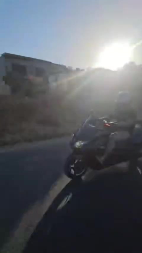السلام عليكم دراجه فورزا 08 6 كير تماتيك كله شغال دراجه حلوه ونظيفه مال جناي ومحرك بلادي ما مفتوح ولا مطخ غ
صبانا عليه وكلها شغاله الدراجه مال جناي وسعرها مليون و200 ***********
