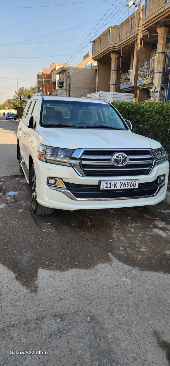 سلام عليكم لاندكروز مديل ١٩ساس أصلي تفاصيل ذاكره بتصوير  فيديو  عنوان شعب شارع الأسواق مركزيه رقم  الهاتف *********** ملاحضه صبغ دعاميه خلفيه اثر شخط
