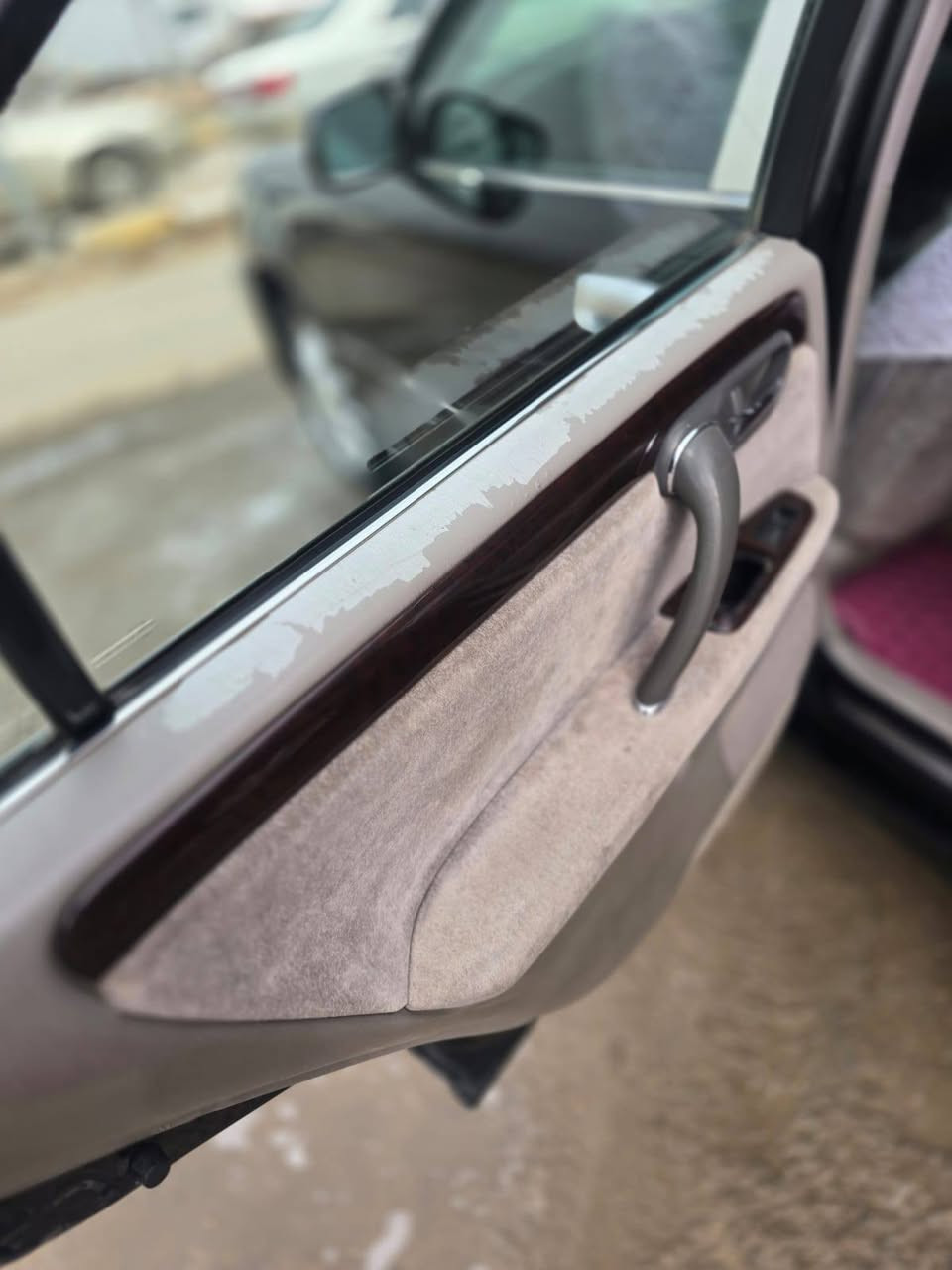 ملكه البيع موديل 2003
رقم كركوك وكاله فقط بدون فحص 
 اسياره مكفوله من كص ونقل وضربه
 مواصفات فول ماعده الفتحه مكينه وكير بل كارتون
 مكينه ديفور الكبير شاصي 75
حداديه 80بل 100 
 اسعر 75 عليه غرامه 500الف 
مكاني نجف عباسيه 
رقمي ***********
