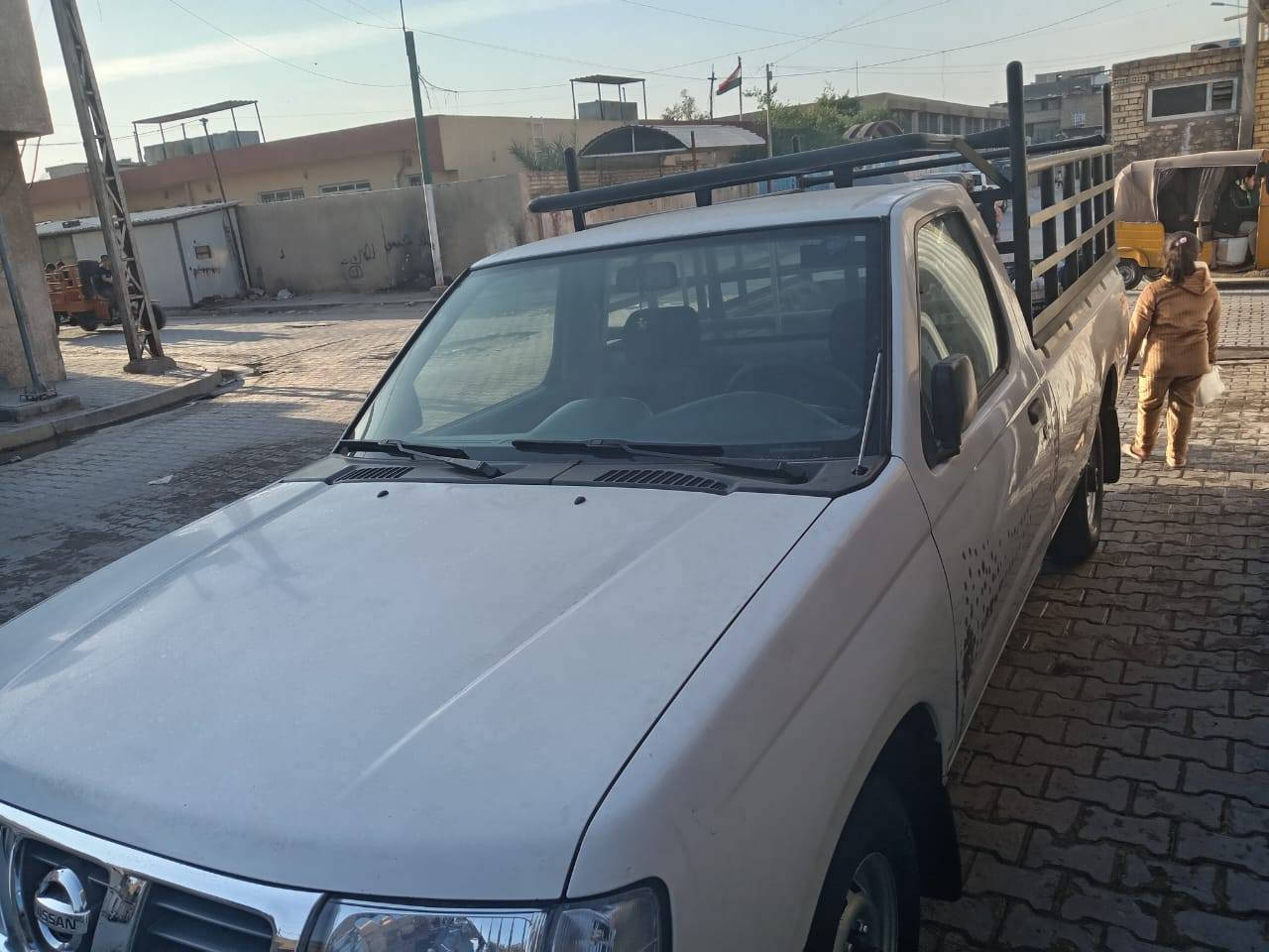 سلام عليكم
بيكم نيسان موديل 2002 
السياره جديد جدا كفاله كير ومحرك 
تخم تاير تبريد ثلج السياره خير من الله مال جناي 
ربع ما تصرف ماشيه 195 ألف حقيقي رقم بغداد الدولي بسمي 

السعر عند الاتصال 
الهاتف *********** 
مكان السياره بغداد
