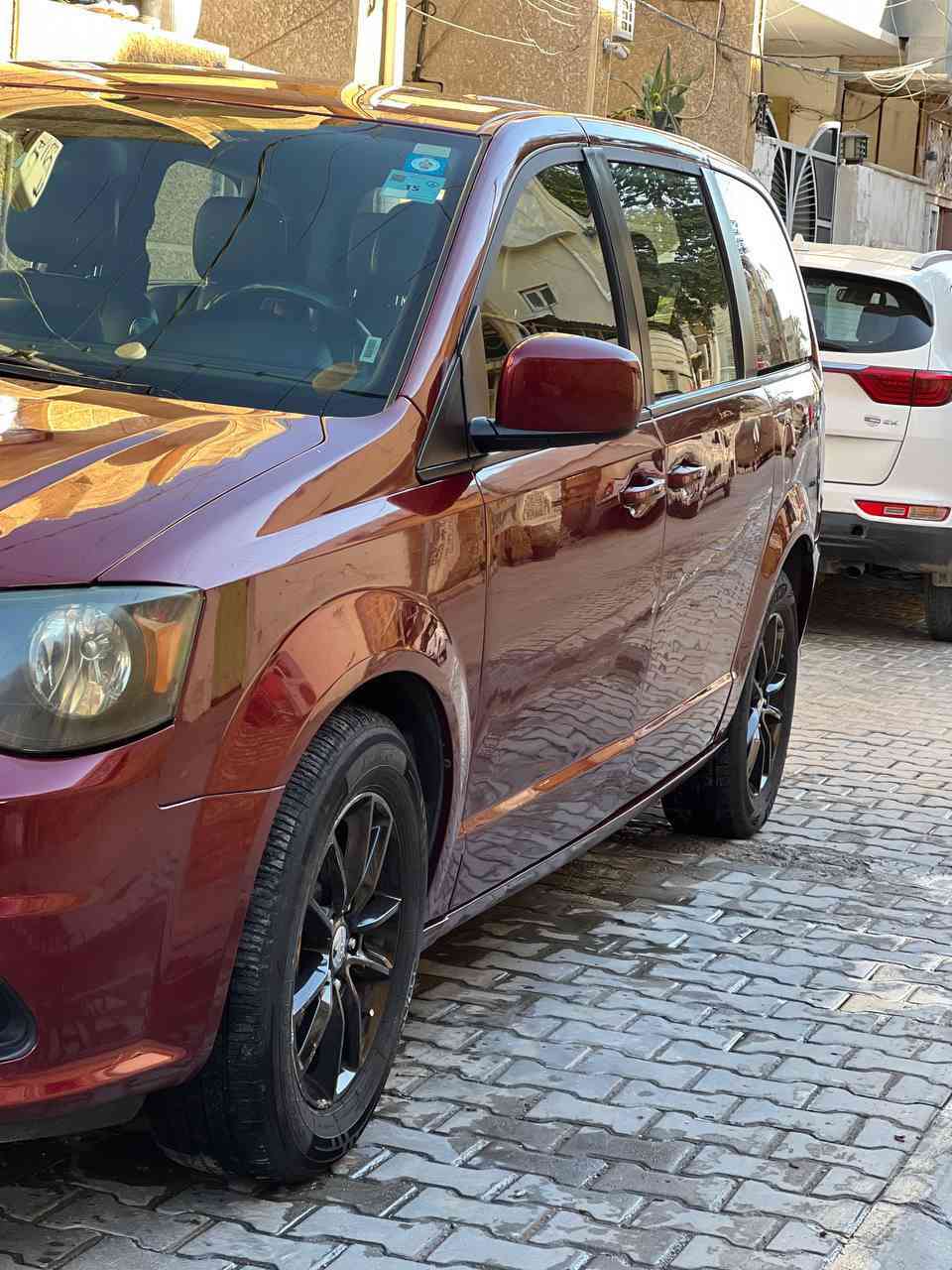 السلام عليكم من رخصه مدير وأعضاء الكروب المحترمين للبيع دوج كرفان 2019 GT فول محرك 3600 بلادي وكير بلادي كشنات جلد تشغيل عن بعد كلها ليبل واحد بدون تبديل بيها طخات بصفحه السائق بجم كبس ماشيه 79 قابل للزيادة صور الحادث بالمنشور بيها صبغ صفحه السايق السعر المطلوب 190 بغداد الحريه ***********
*********** وات ساب
