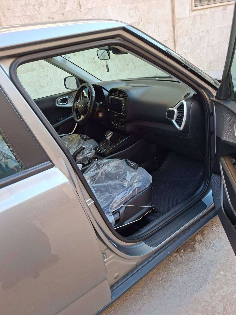 ***********
مديل 22
ماشيه 61
سعر 165 وبيها مجال 
مكفوله بس دعاميه نازله
كلين
