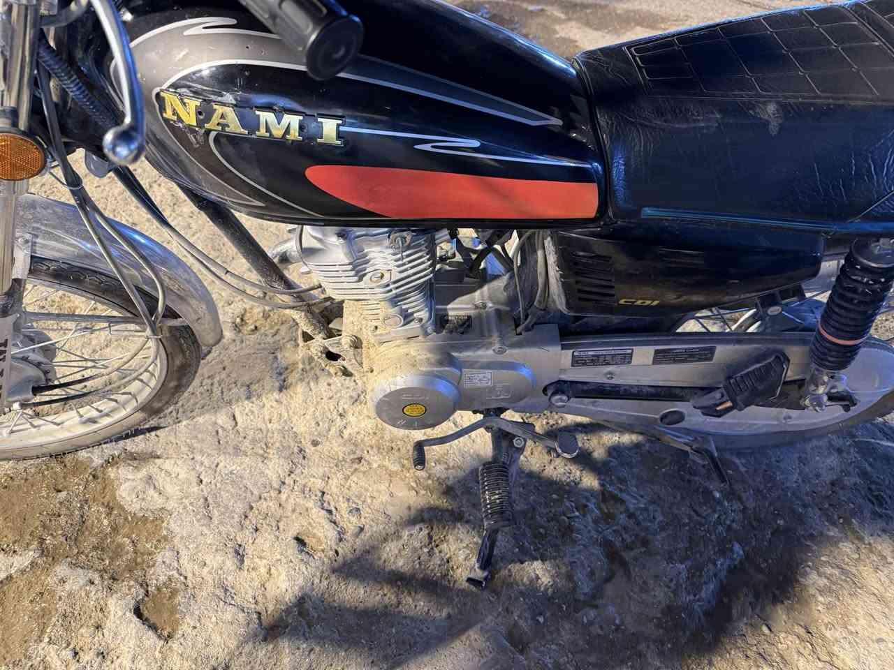 إيراني نامه للبيع دراجه نضيفه مابيه شي دراجه عوزه بس باتري و غسل الدراجه مشتغله دلفري سبوعين بس اوراقه موجوده دراجه نضيفه بمعنه الكلمه جيب ألف فيتر وياك وتعال السعر ٧٥٠وبيه مجال بسيط رقم ***********
