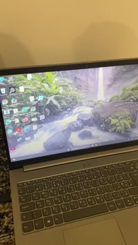 شاشة ديل • 18.5 بوصة • VGA ومحول HDMI