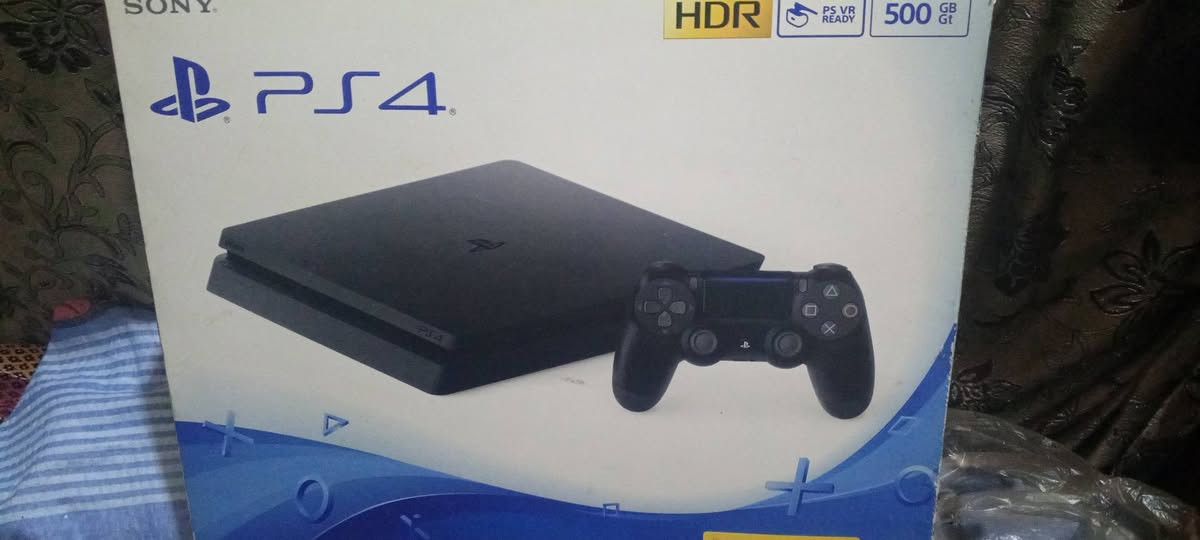 اقرأ المعلومات❗ بلي ٤ سلم نظيف مامفتوح ابد لاي غرض كامل اغراضه كارتونة والكتب عدا السماعة ضاعت اشتريته جديد ب٢٠٢٣ مضموم بالكارتونة وياه يو بي اس نوع راقي وجويستك مبدل كير الايمن بكير مغناطيسي يعني ( مايجيه درفت ) 
انطيك وياه حسابين واحد بيه resident evil 2 و resident evil 3 ريميك وماين كرافت والثاني بيه batman Arkham knight و battlefield 4 السعر 320 مكاني بغداد ابو دشير ماعندي توصيل


**إذا كنت صاحب هذا الإعلان وتريد حذفه لأي سبب، رجاءا أرسل رسالة إلى الدعم الفني**