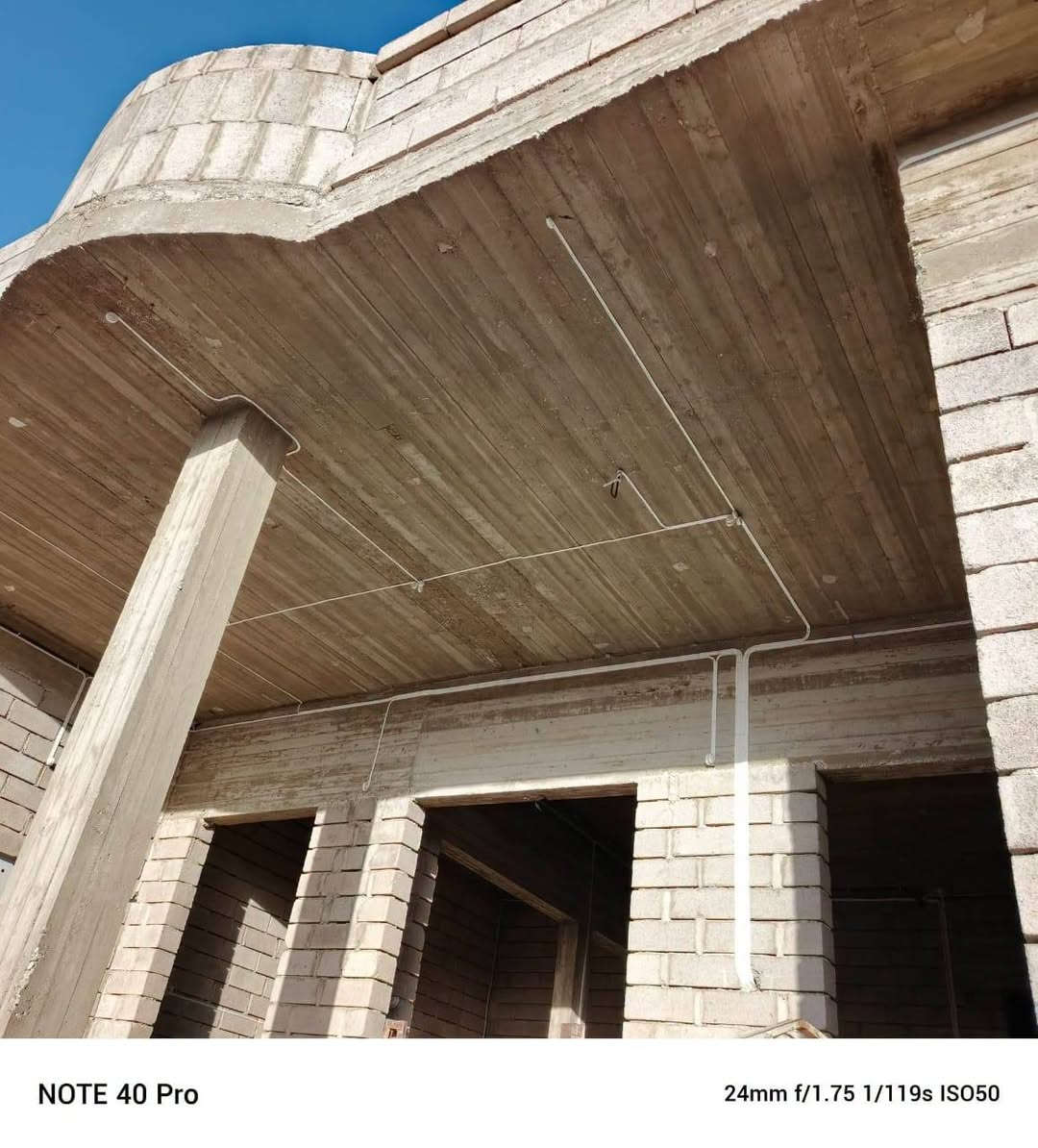 ***********
كهربائي لتأسيس بيوت شغل درجة أولى
