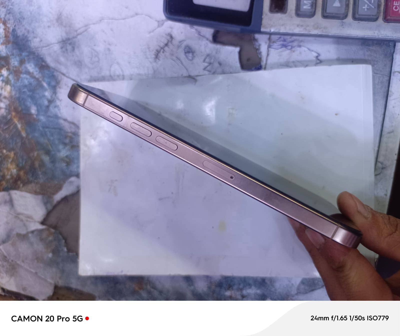 تليفون ايفون 16 برو ماكس
دبل خط 
جهاز نضيف جدا جدا 
بطاريه 92 
السعر  مليون 350 بيه مجال شي بسيط جدا 
التواصل على الرقم التالي ***********
