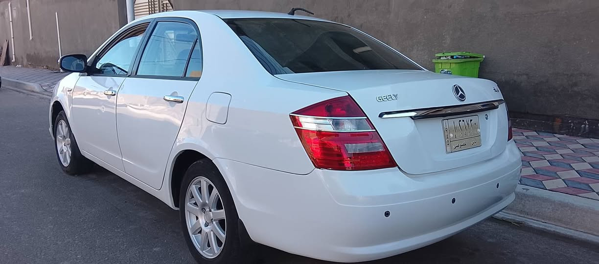 للبيع جيلي موبل 2013رقم بابل الماني سياره مكفول كفاله عامه من كلشي كير مكينه حداديه تخم تاير تبريد تتفئه علا وضع الشركة سياره جديده كلش حلوه وجاهزه مكاني ديوانيه مكلف بنشر الشراي يتصل ***********
